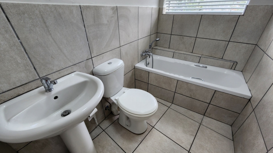 2 Bedroom Property for Sale in Island View Western Cape